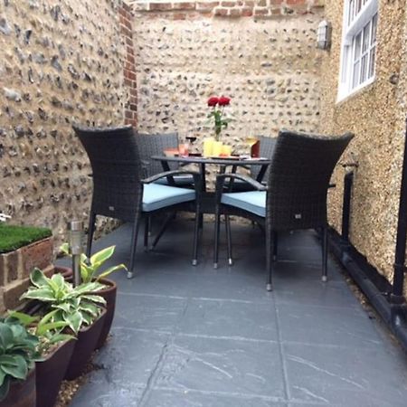 River Road, Littlehampton, Executive Apartment 外观 照片